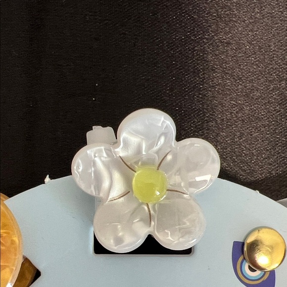 Piper K | Kids Fun &Whimsical Hair Clips 🌈🍀😊 - Picture 5 of 10